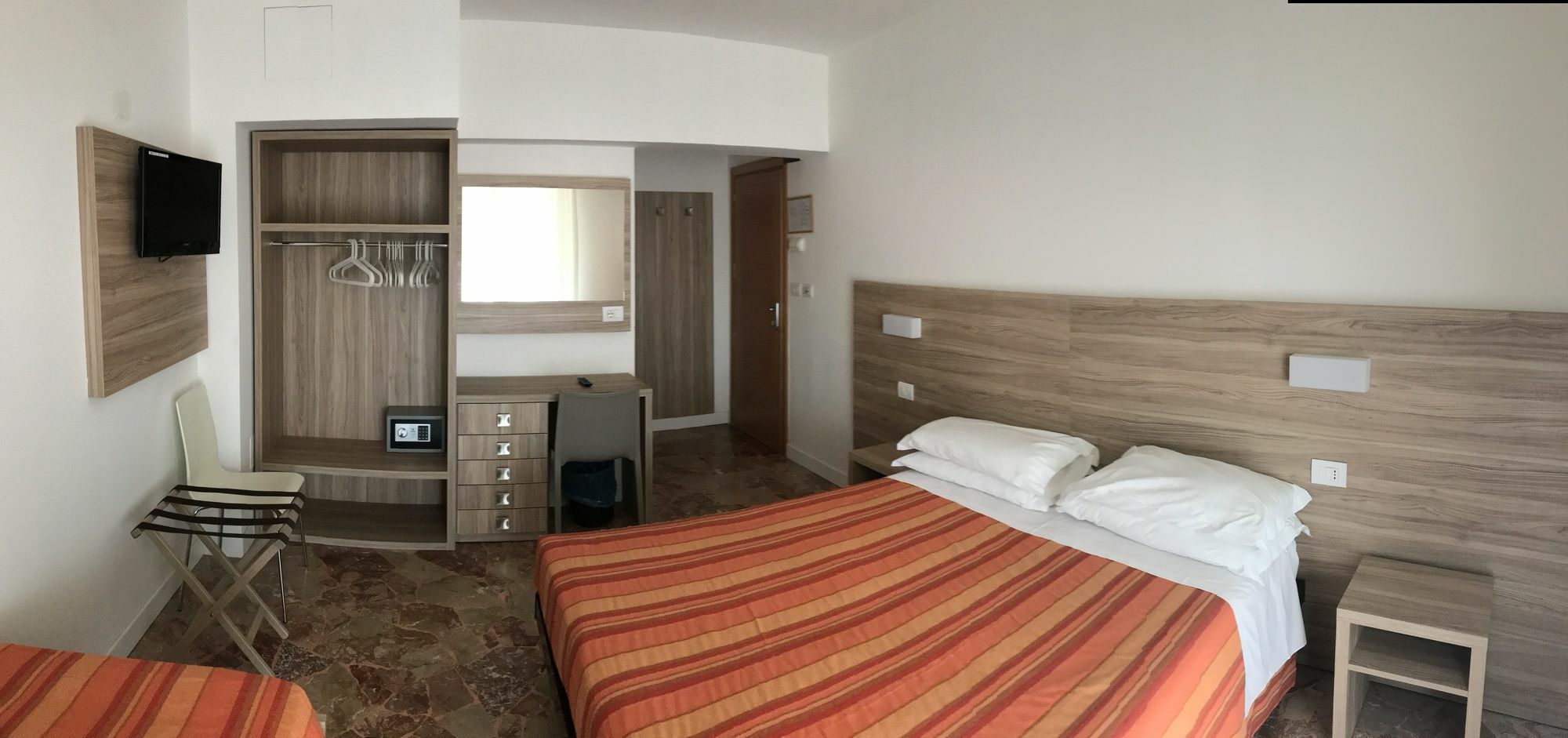 Lotus Hotel All Inclusive & Spiaggia Rimini Exterior foto